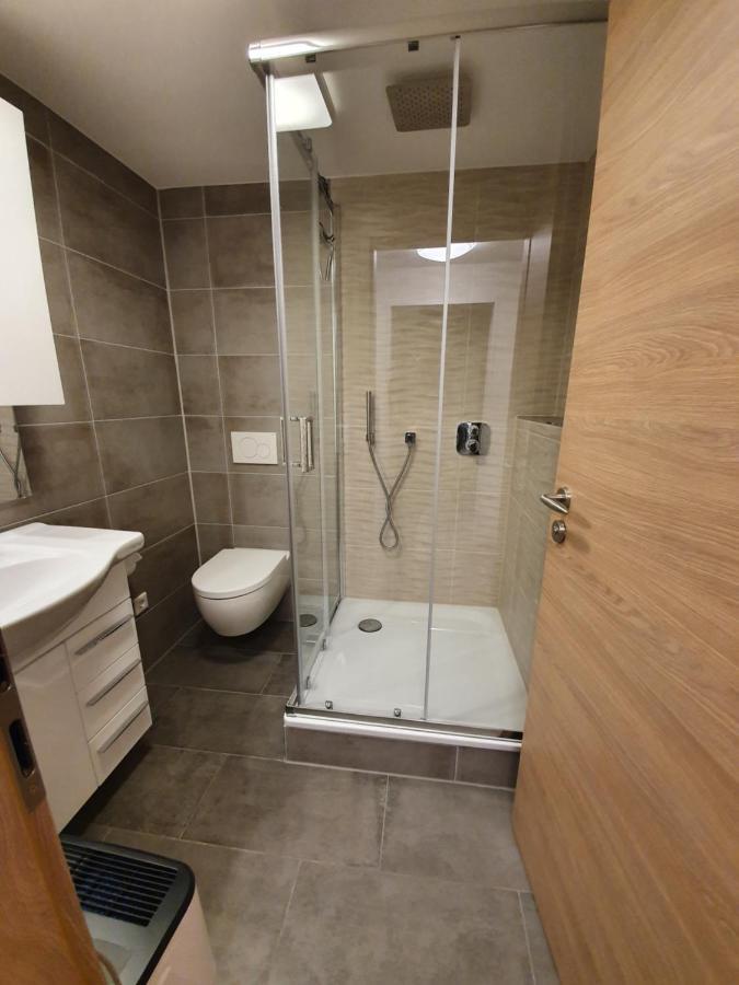 Workers Heaven Monteur - Arbeiter Zimmer Lorrach Bilik gambar